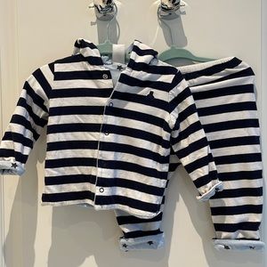 Baby Gap all-season hoodie two-piece outfit set. 6-12 months